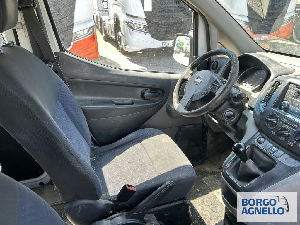 Nissan NV200
